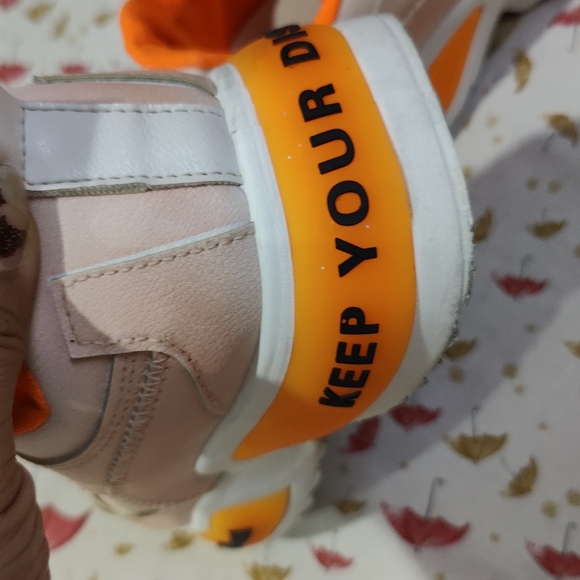 Super funky shoes - Picture 4 of 6